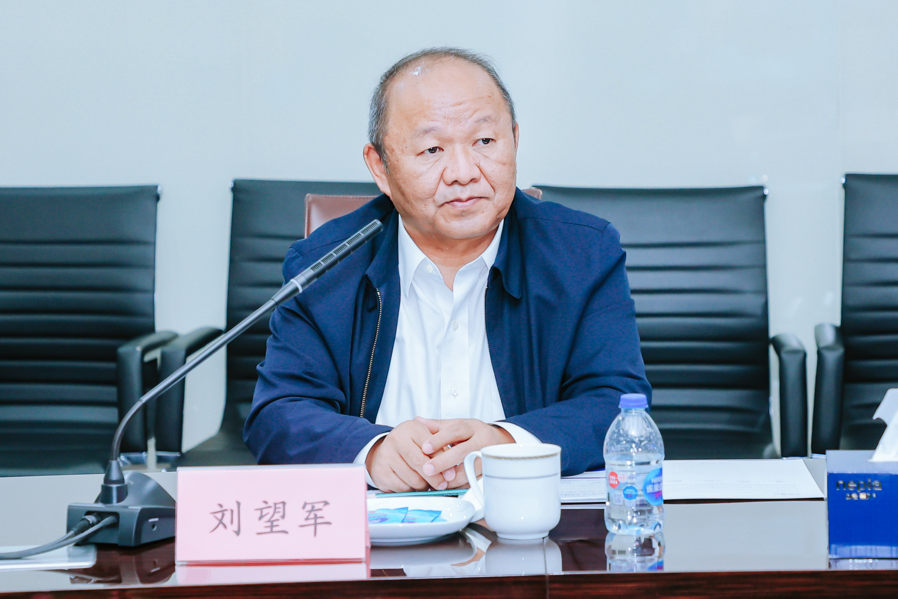 中國石化領(lǐng)導劉會友、張建闊一行蒞臨神開參觀考察(圖6)